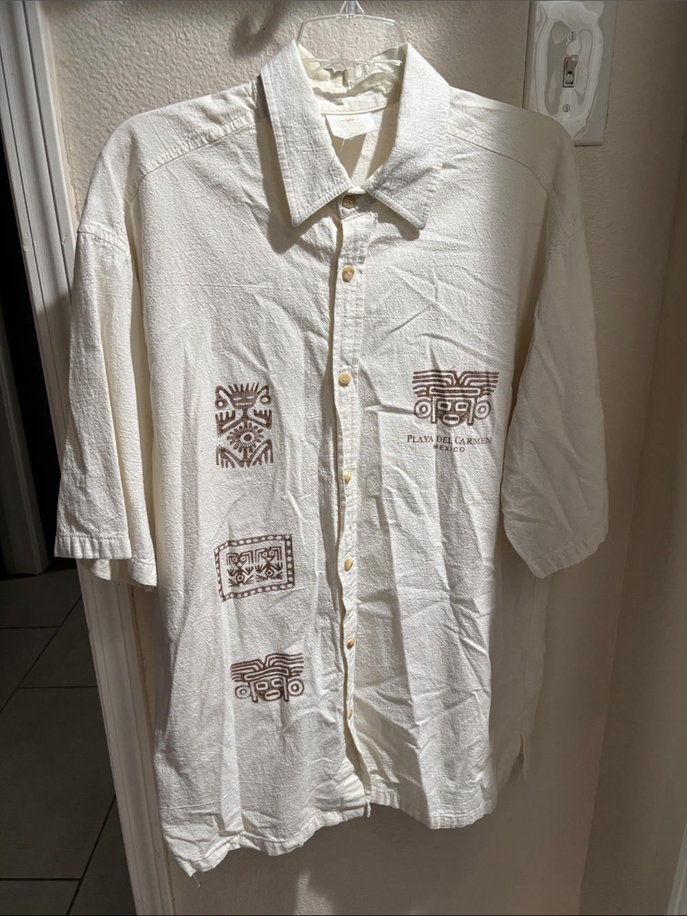 La Iguana Men's Short-Sleeve Button-Up Shirt with Brown Tribal Prints 2XL